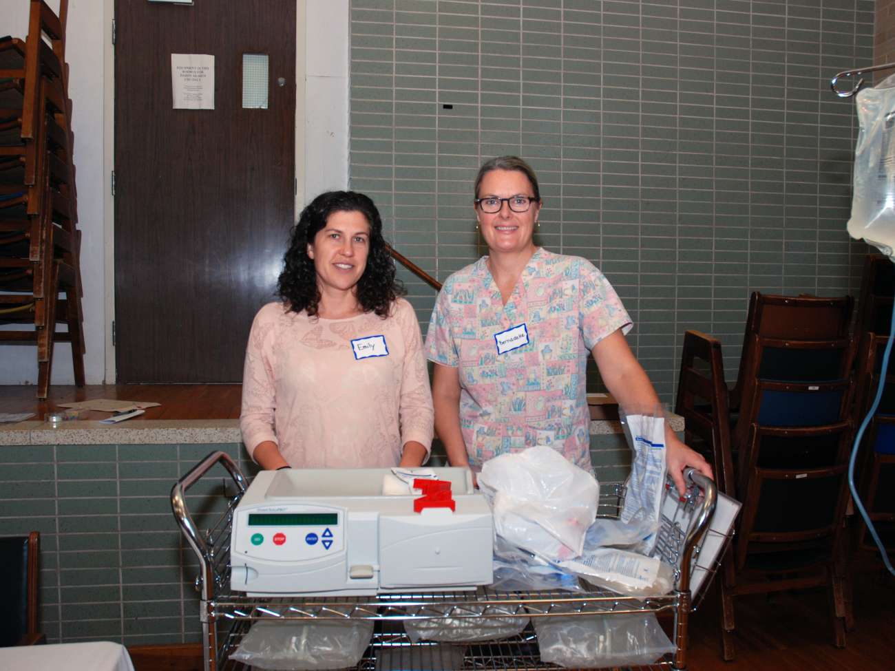 Registered nurses Emily Hurst and Bernadette Mandl who work in peritoneal dialysis