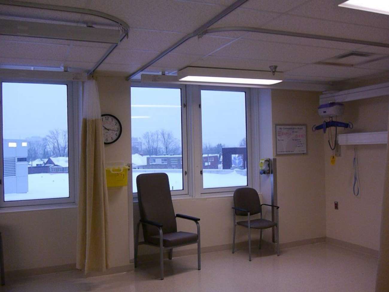Patient care room