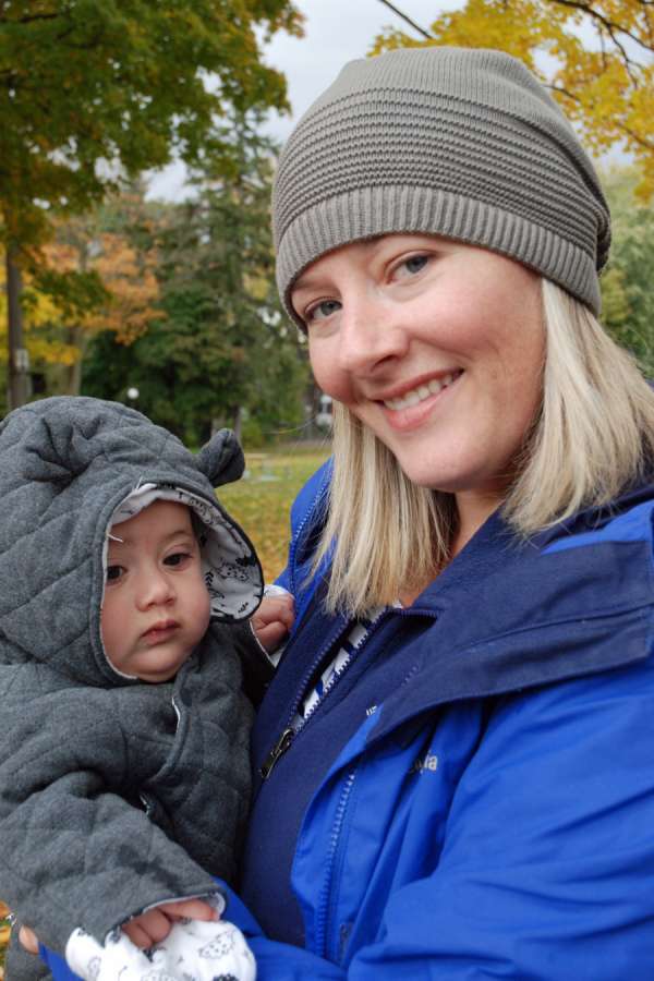 A portrait of Jennifer Sutherland and her daughter Marina.