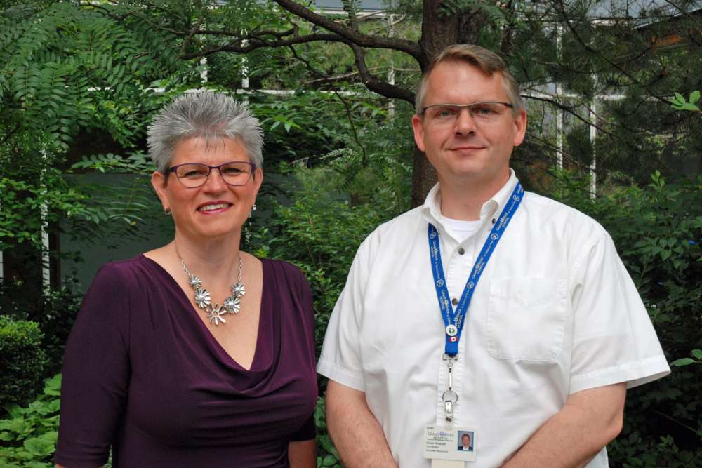 GRH volunteer coordinators Susan Entz and Owen Roszell